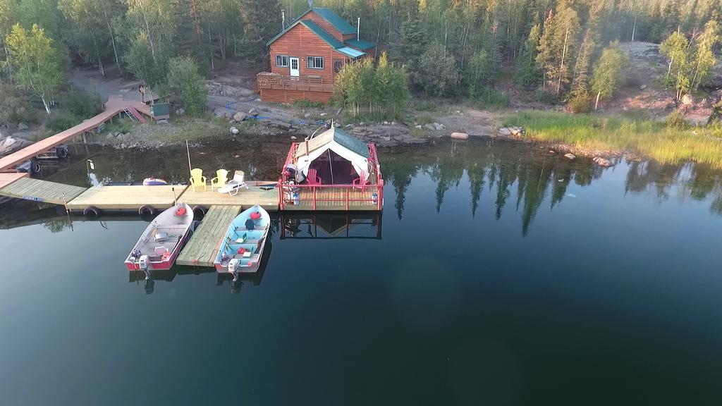Yellow Dog Lodge, Inc. Yellowknife Exterior foto