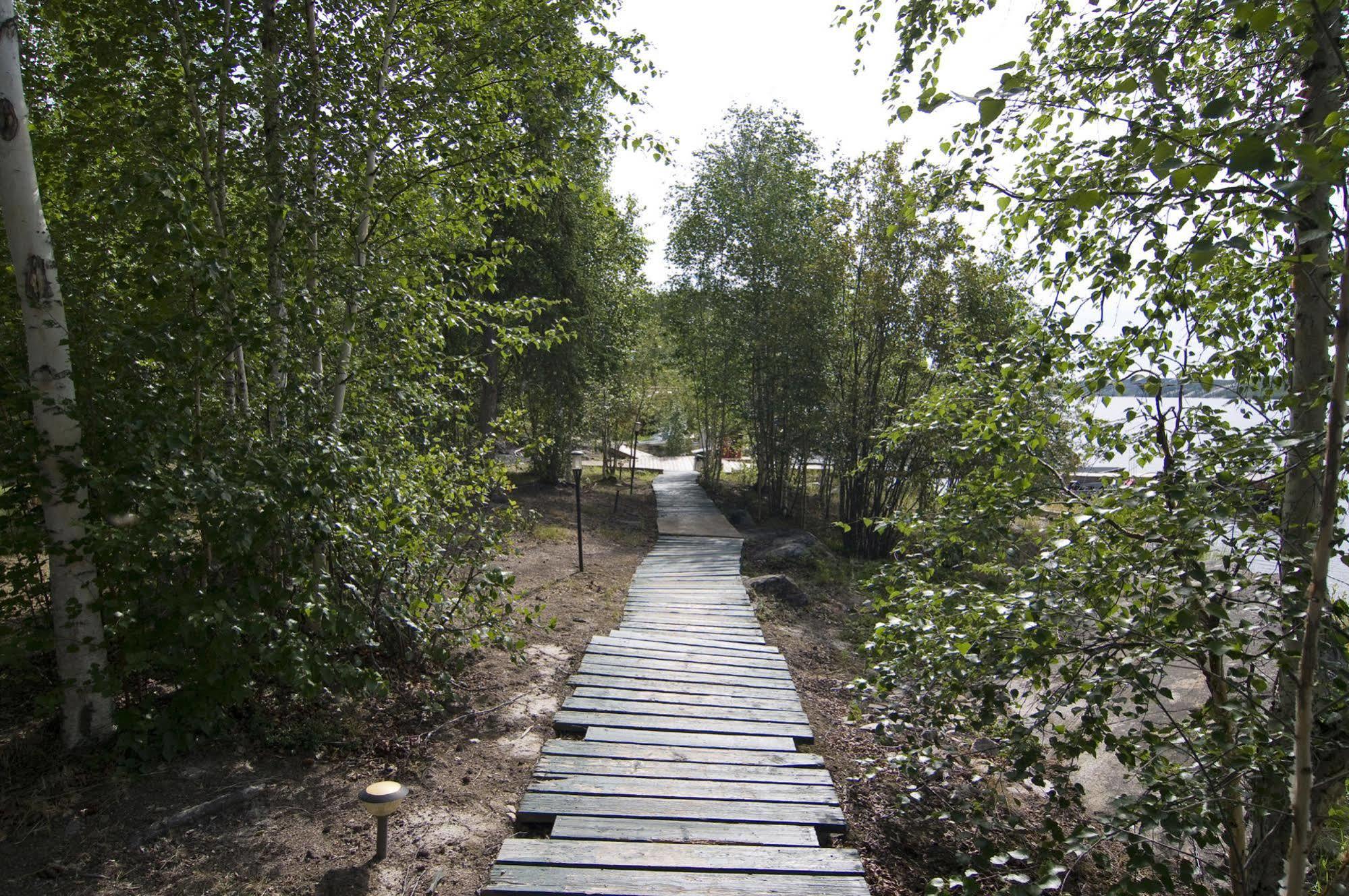 Yellow Dog Lodge, Inc. Yellowknife Exterior foto