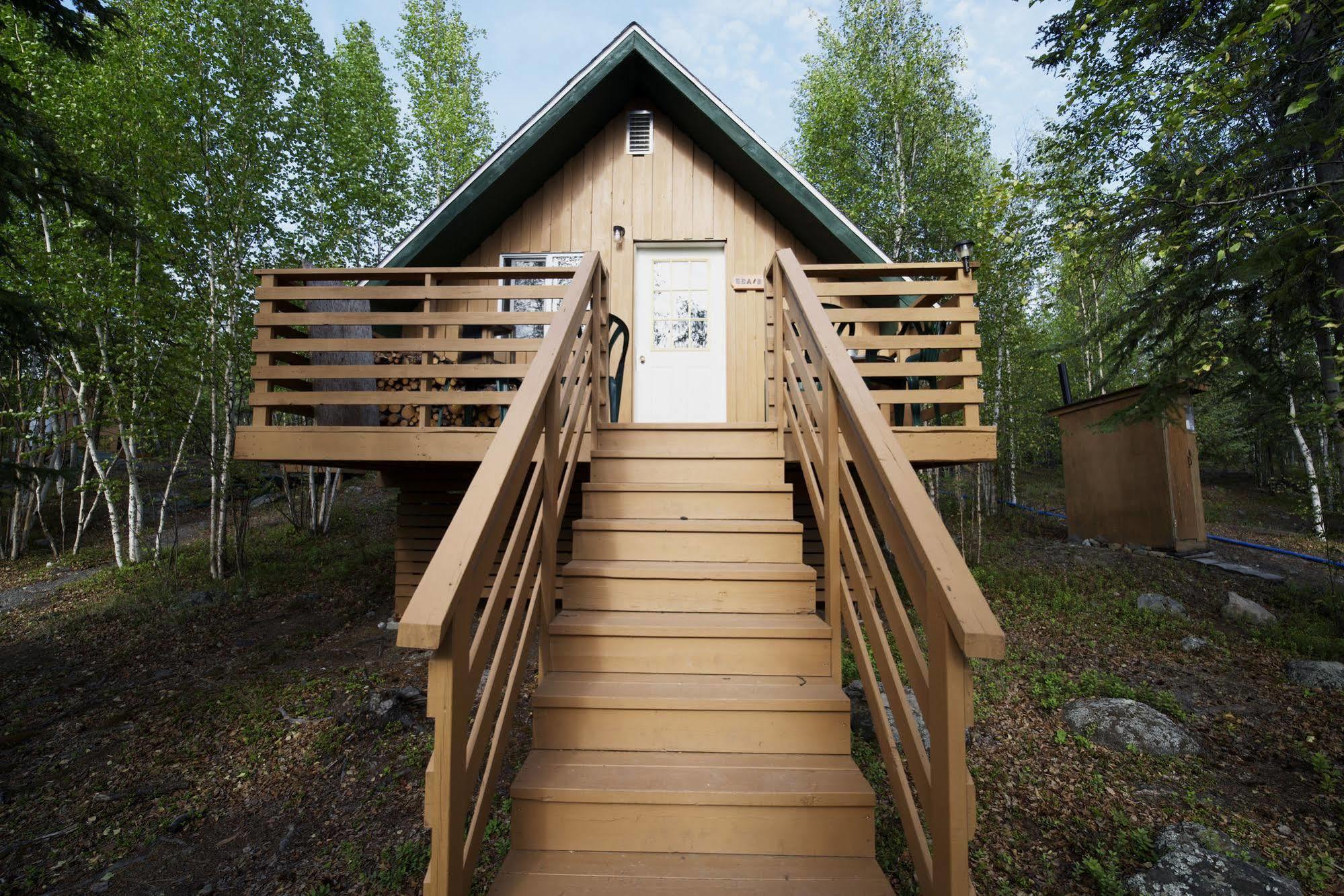 Yellow Dog Lodge, Inc. Yellowknife Exterior foto
