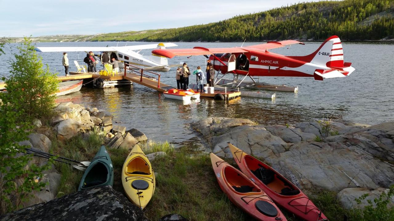 Yellow Dog Lodge, Inc. Yellowknife Exterior foto